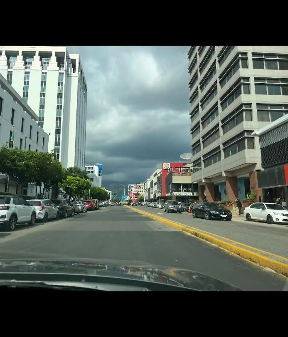 New Kingston Vibes Apartment 0*,
